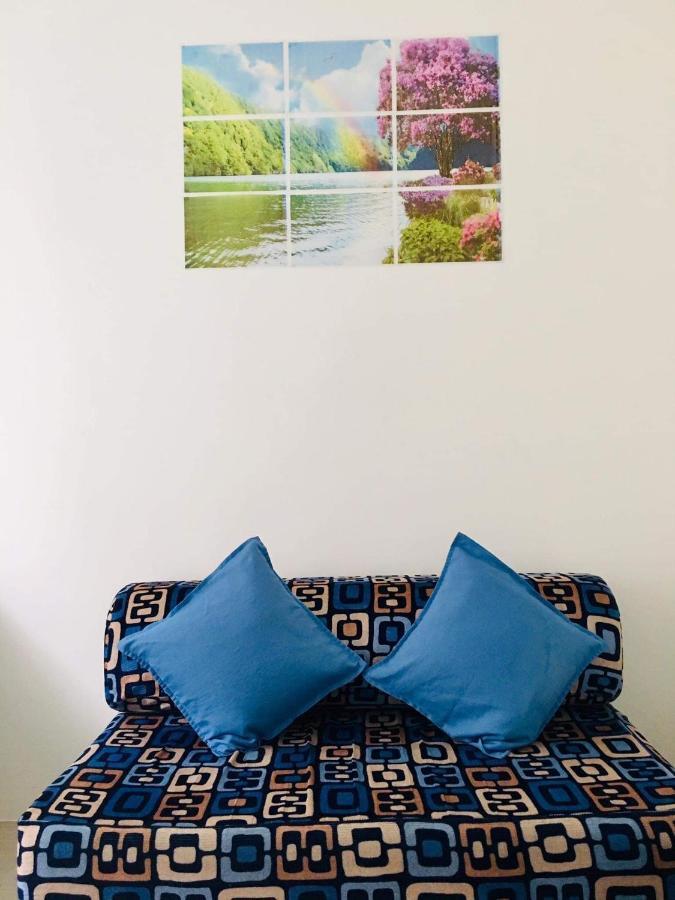 Appartement Booker Com In Mandaluyong à Manille Extérieur photo