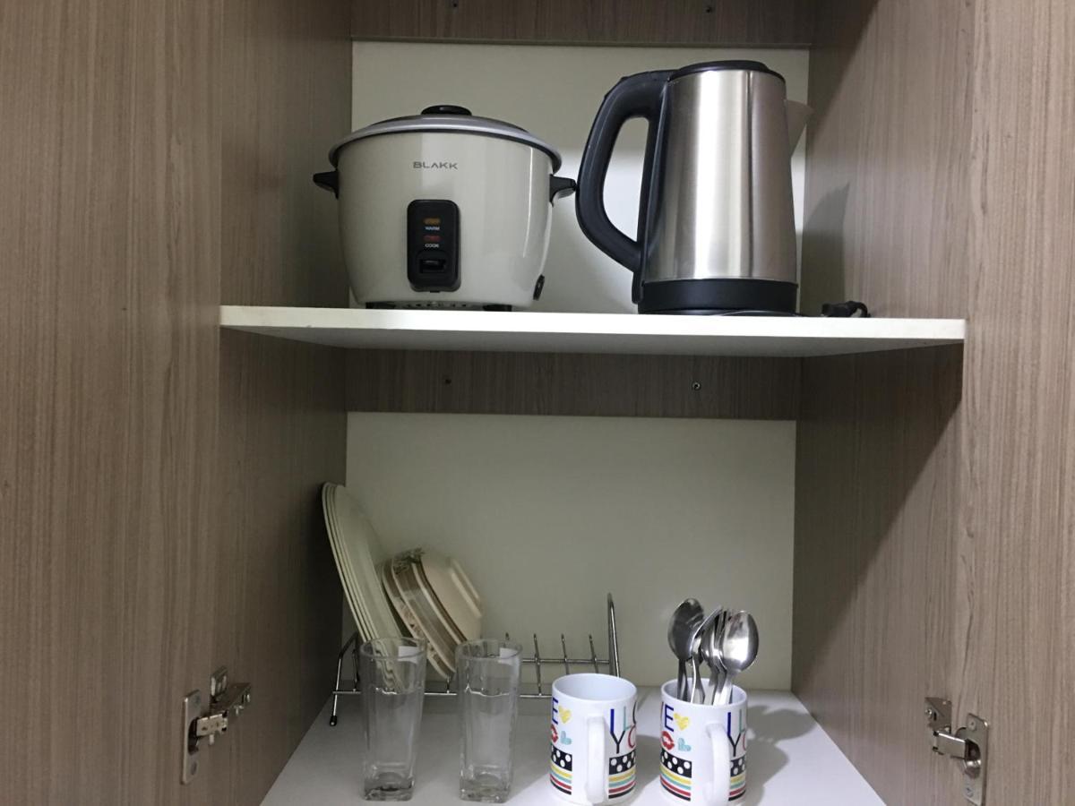 Appartement Booker Com In Mandaluyong à Manille Extérieur photo
